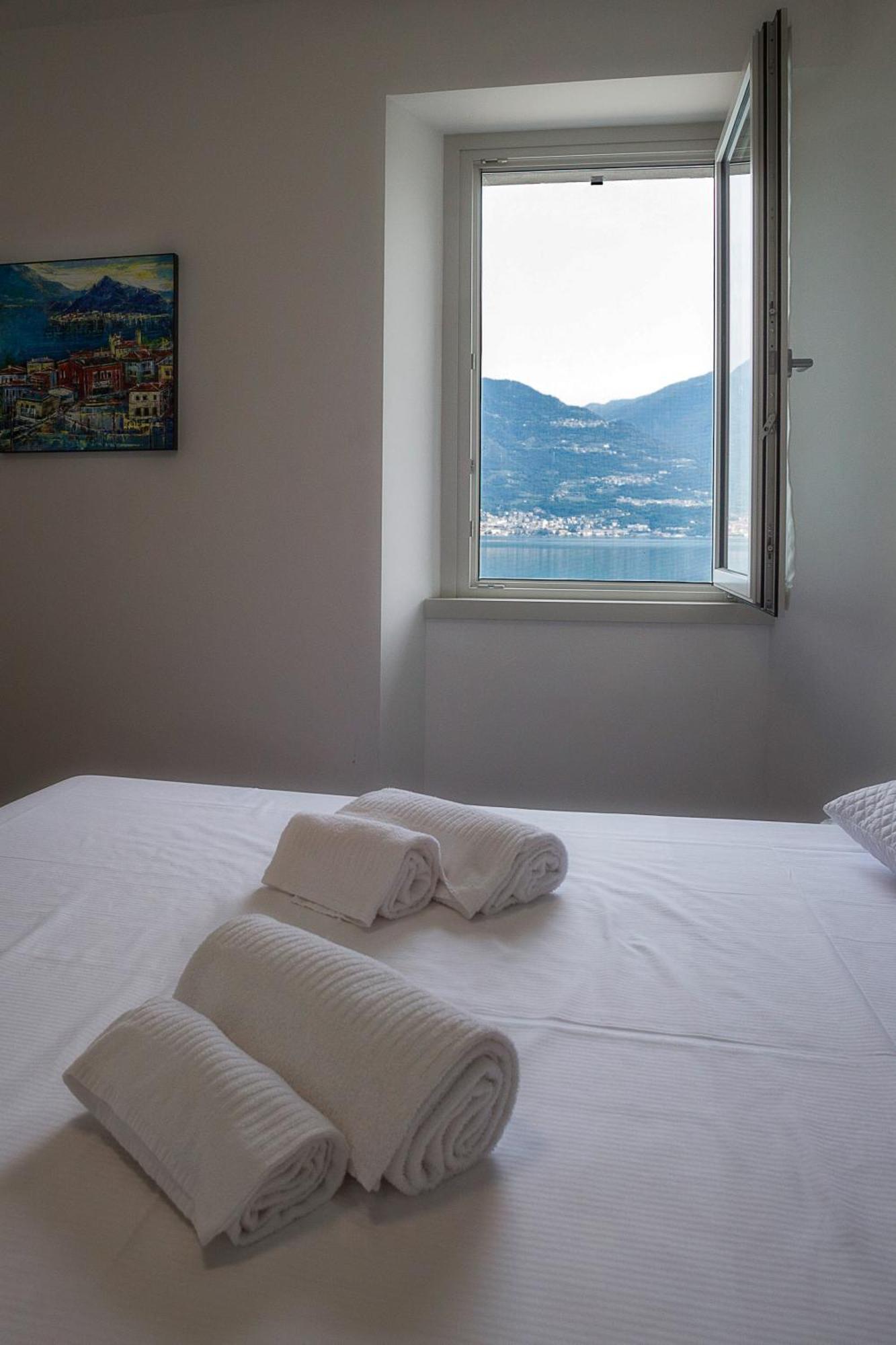 Lakefront Home Residenza Il Gallo In Riva Al Lago Pisogne Luaran gambar
